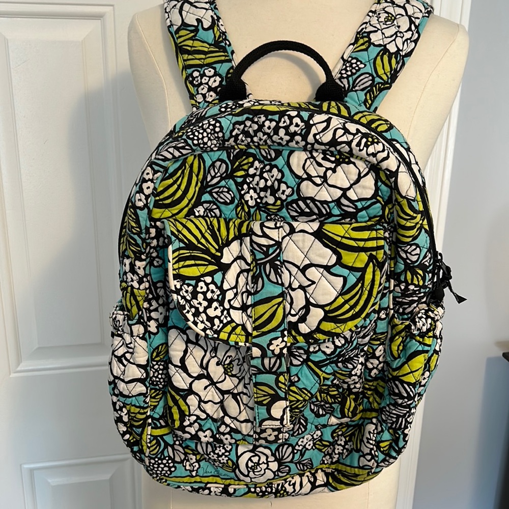 * Vera Bradley magnetic closure front pocket soft backpack perfect for travel